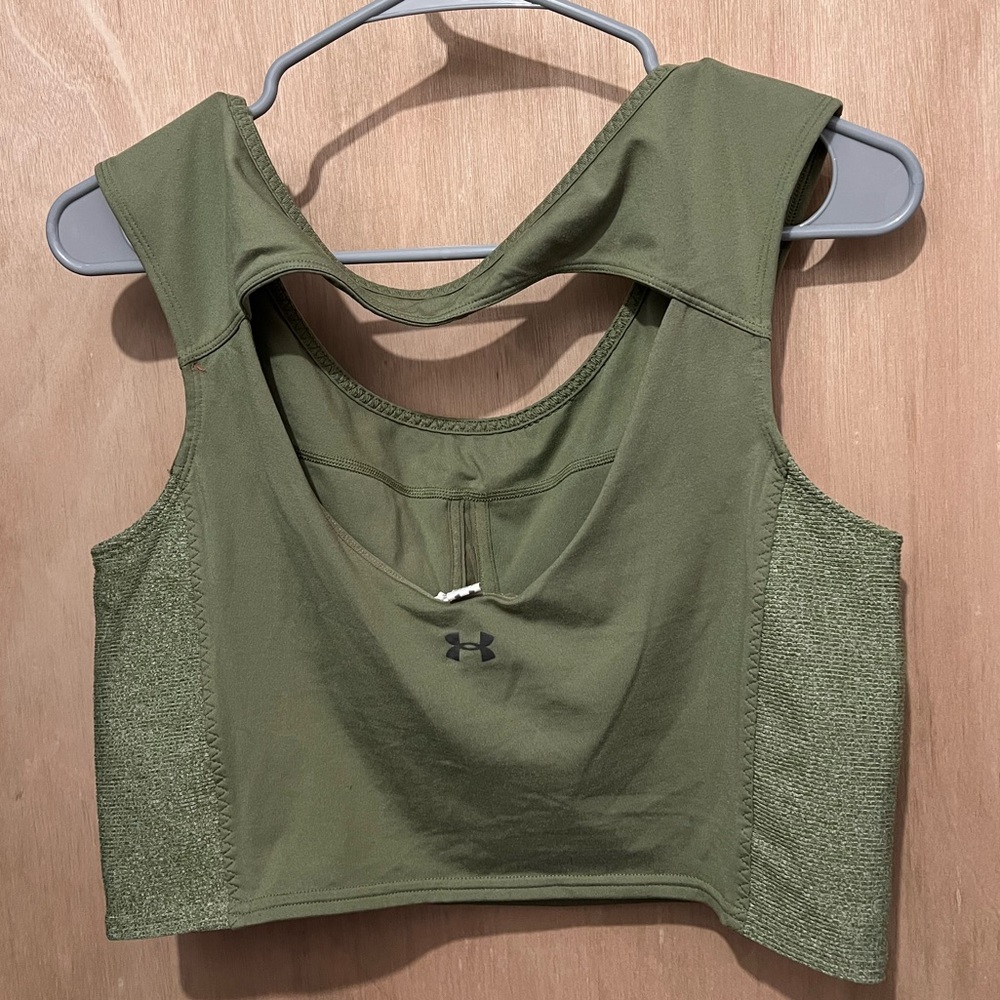 Under Armour Top